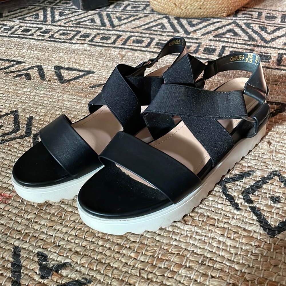 Dream pairs black platform Sandals 9.5
